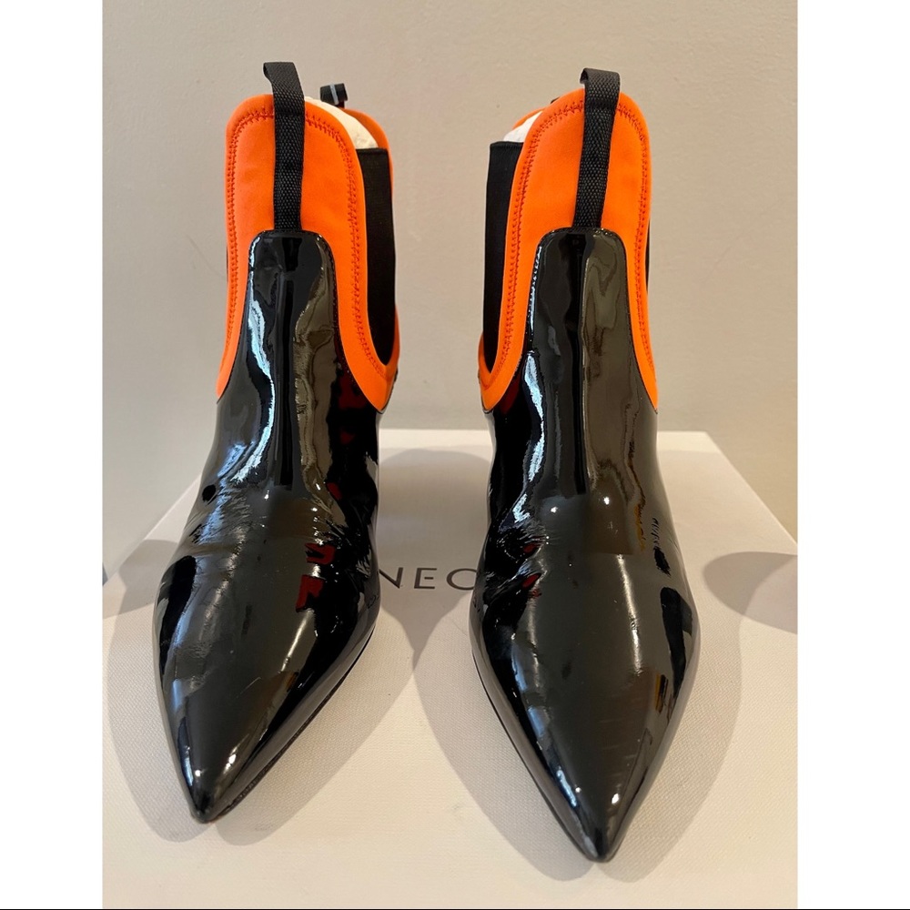 Prada Leather Neoprene Insert Point-toe Chelsea Boots In Black